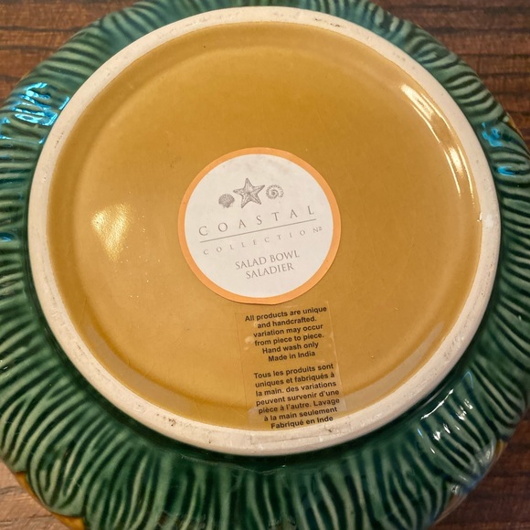 Pineapple Salad Bowl, Large Ceramic Pineapple Bowl, Pineapple Decor - Picture 5 of 15